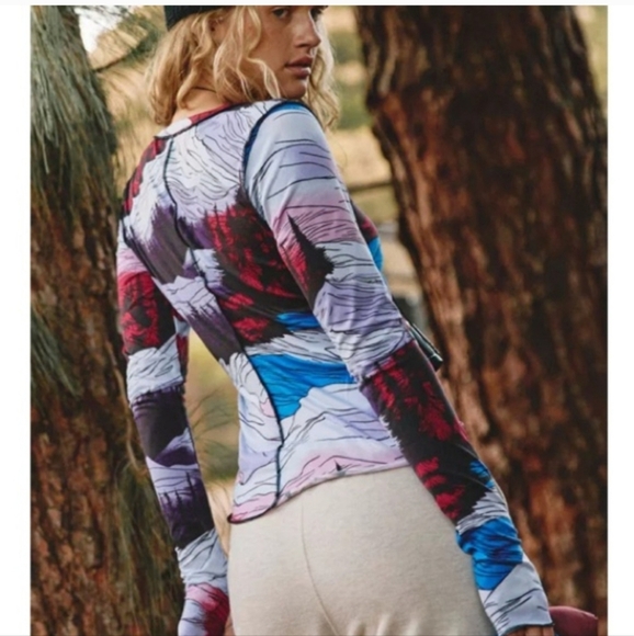 FP MOVEMENT by Free People Right On Run Long Sleeve Layer Tee•Size L•NWOT! - Picture 8 of 11